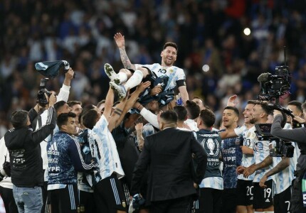 Messi stars as Argentina beat Italy in Finalissima