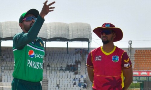 Hope&rsquo;s 127 helps WIndies set Pakistan a target of 306