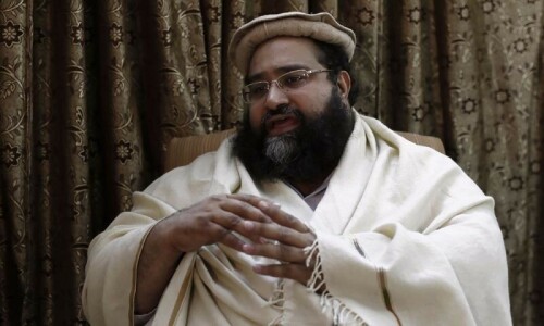 Poor Pakistanis should avoid having children: Ashrafi