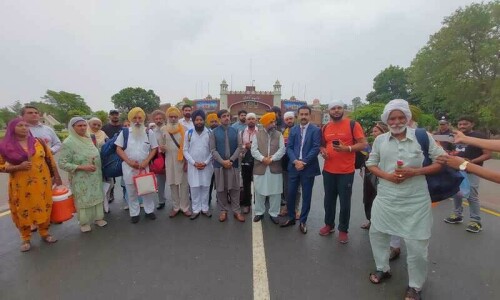 Sikh yatrees arrive for death anniversary of Maharaja Ranjeet Singh