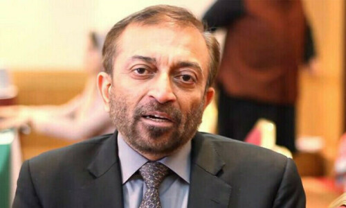 Farooq Sattar set for MQM-P return, to vie for Aamir Liaquat&rsquo;s vacant seat