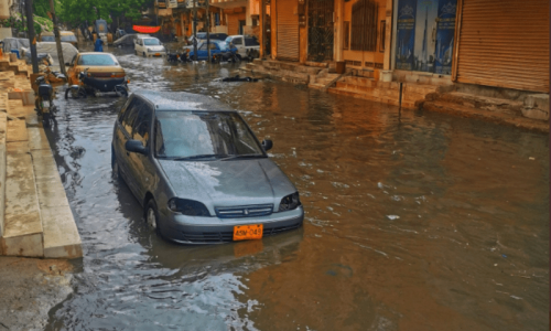 Korangi Crossing, Causeway closed as rain continues in Karachi today