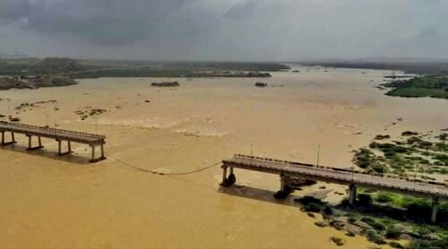 Remember that viral video of Hub river bridge collapse? It&rsquo;s famous again