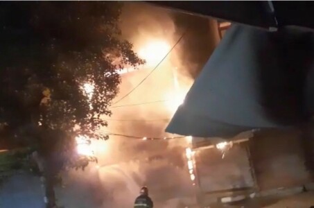 Okara shopping centre gutted in fire