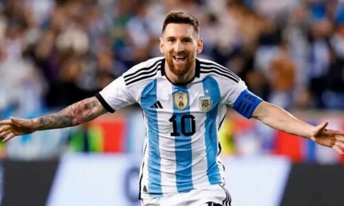 Messi heads to World Cup ready for last chance to match Maradona