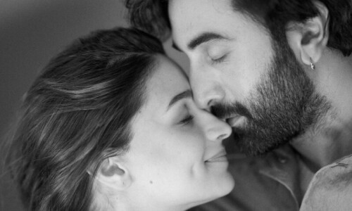 Alia, Ranbir blessed with baby girl