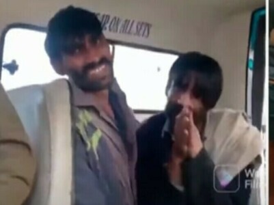 Brave or foolhardy: Gujranwala girl snatches gun from street criminal