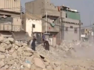 Residents of Karachi&rsquo;s Mujahid Colony lament injustice as homes get demolished