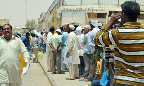 Pakistan aims at one million manpower exports this year