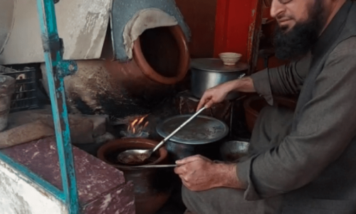 Nika Siri Paye, the famous 200-year-old restaurant in Peshawar