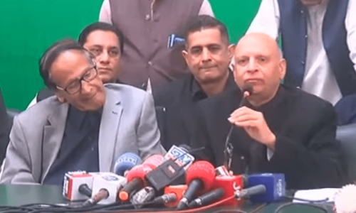 Chaudhry Sarwar formally joins PML-Q