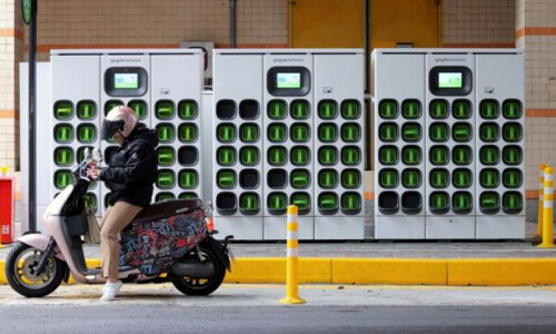 Can Taiwan&rsquo;s battery swapping scooter solve Pakistan&rsquo;s fuel crisis