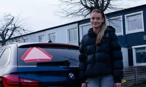 Sweden&rsquo;s teens drive Porsches and BMWs, no licence needed