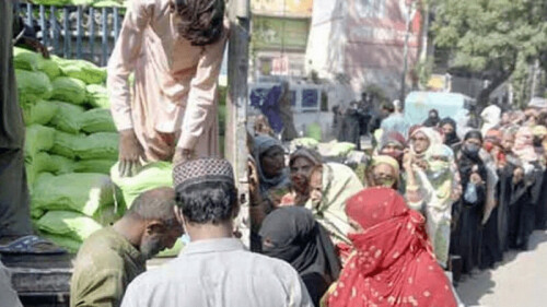 Stampede at Sahiwal free flour distribution kills woman, 47 injured