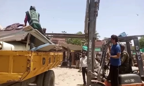 Karachi&rsquo;s Gharibabad furniture market razed to clear KCR land