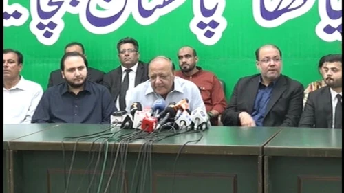 Chaudhry Wajahat leaves Elahi group as more PTI leaders quit party