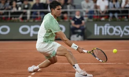 Alcaraz relishing chance to play Djokovic in French Open semi-final