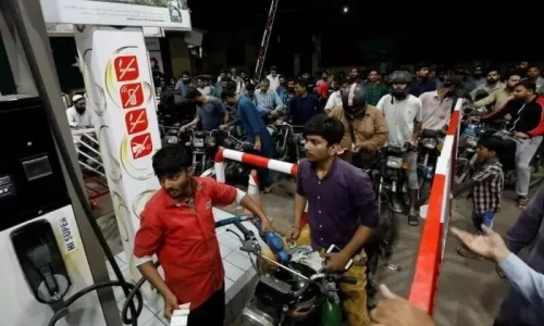 LHC suspends order that banned petrol for motorcyclists without helmets