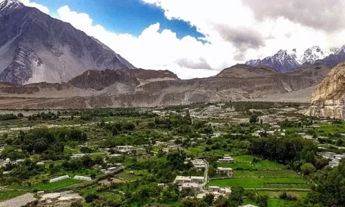 Gilgit Baltistan govt in talks with protesting parties to restore calm