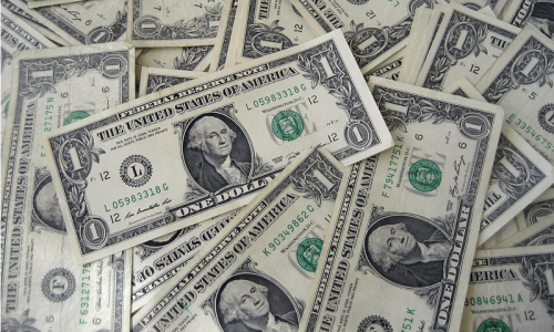 Govt expects rupee&rsquo;s value to become stable soon