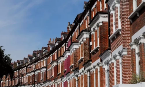 Owners of 100,000 properties unknown in UK