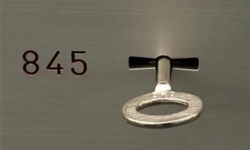 Sources claim SBP, FIA to scan bank lockers for US dollars amid crackdown