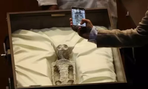 Ufologist Jaime Maussan shows &lsquo;alien corpses&rsquo; at Mexican Congress