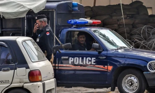 Police constable among four dead in Faisalabad accident