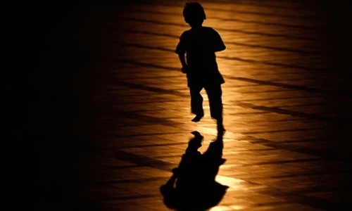 Cleric makes five-year-old swallow nailpins