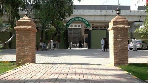 Hundred years old Peshawar&rsquo;s Zoroastrian cemetery