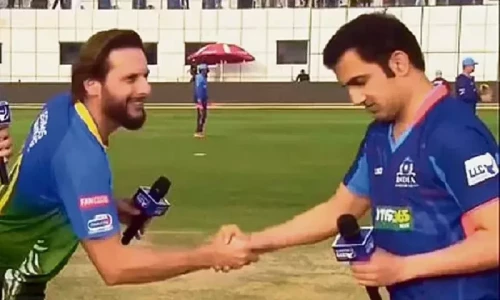 What relationship does Gautam Gambhir have with Karachi ?