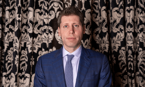 Sam Altman discusses return to OpenAI as company goes in free fall