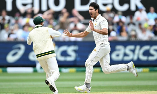 #MirHamza trends on X after bowler cast a spell in 2nd test of PakvsAus