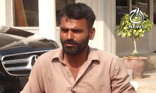 Polio victim in Karachi wants no one to be like him