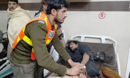 Four labourers injured in shooting near DI Khan police checkpost