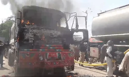 Couple killed as dumper rams into motorbike in Karachi
