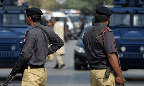 Karachi policeman punished for &lsquo;taweez&rsquo; on SSP