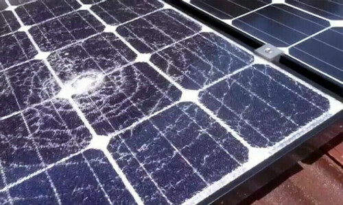 Can damage to solar panels release toxic chemicals?