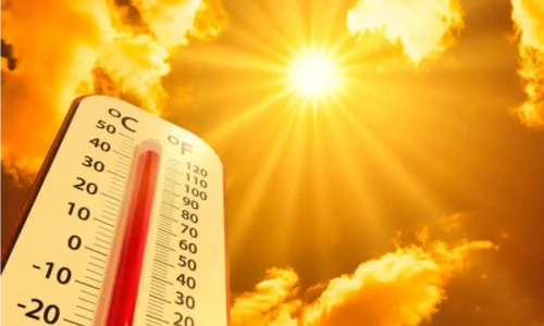 Karachi experiences heatwave like weather