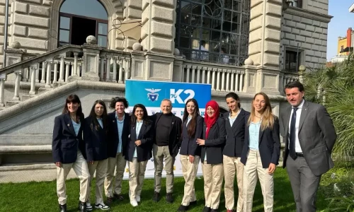 Pakistani, Italian women team up to conquer K2