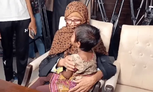 Social media &lsquo;helps&rsquo; recover missing Karachi girl after a year
