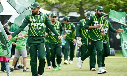 Saudi Arabia offers Pakistan cricketers royal hajj upon win in T20 WC