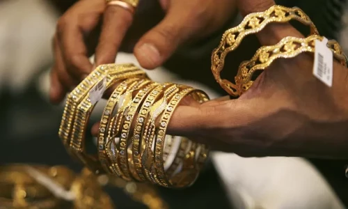 Gold prices surge in Pakistan