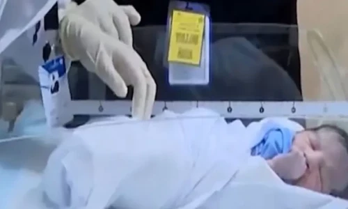 Pakistani woman delivers boy on Mount Arafat in Saudi Arabia