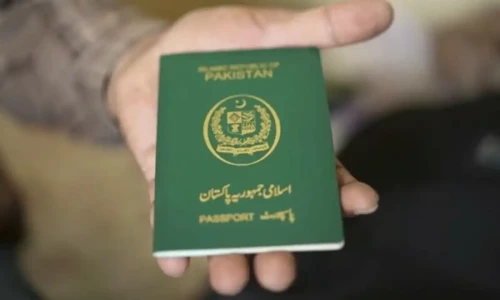 Govt decides to issue passports to Pakistanis seeking asylum abroad