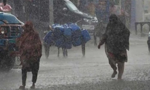 Monsoon downpour grips Karachi