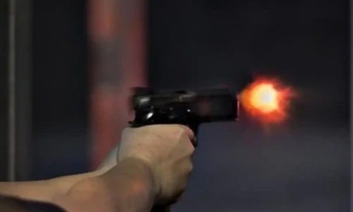 Corolla gang strikes again in Karachi&rsquo;s Model colony