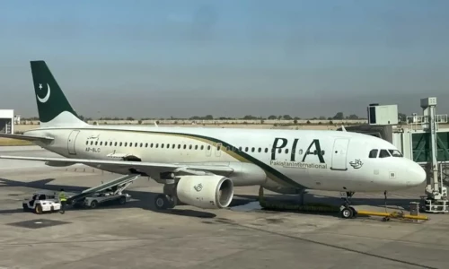 PIA flight suddenly falls 26,000 feet but manages to reach destination