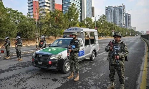 Will government offices be open in Islamabad on Monday?