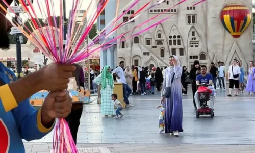 Dubai&rsquo;s new family programme offers 10 days of paid marriage leave